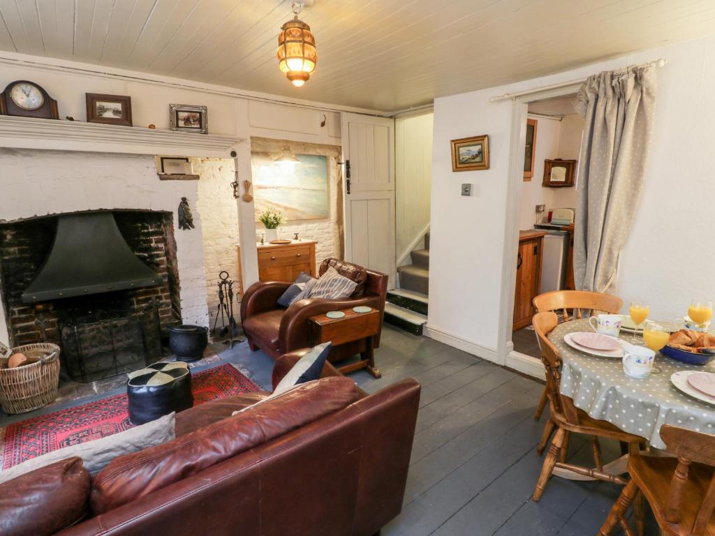 Inglenook Cottage room 5